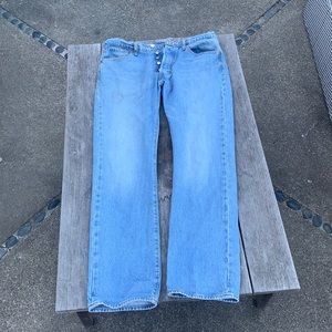 LEVIS FADED BLUE 501s